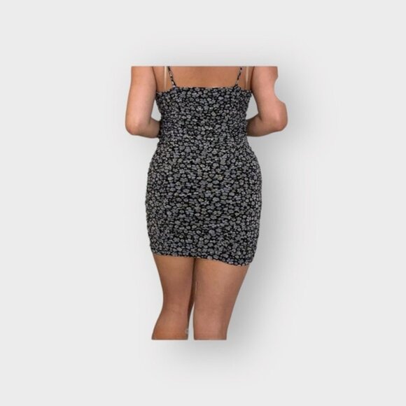 Women’s Divided by H&M XL Black Floral Print All Over Ruched Bodycon Dress - Picture 12 of 13